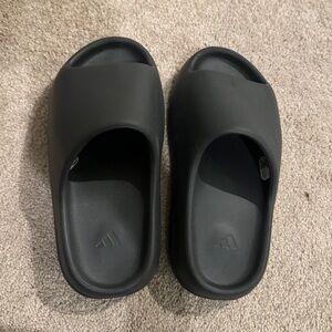 Yeezy Slides 'Onyx
